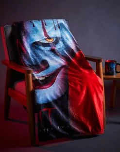 Spirit Halloween Pennywise Fleece Blanket - It -Halloween ACCESSORIES store 01492321 c
