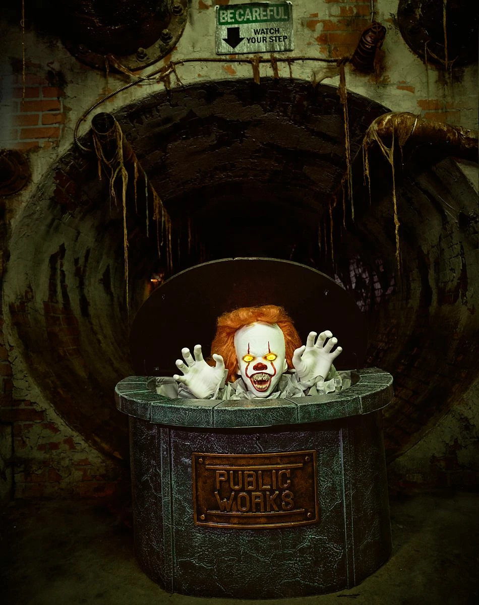 Spirit Halloween 21 Inch Pennywise Sewer Grate Animatronic Decoration - It Chapter Two 1 Spirit Halloween 21 Inch Pennywise Sewer Grate Animatronic Decoration - It Chapter Two