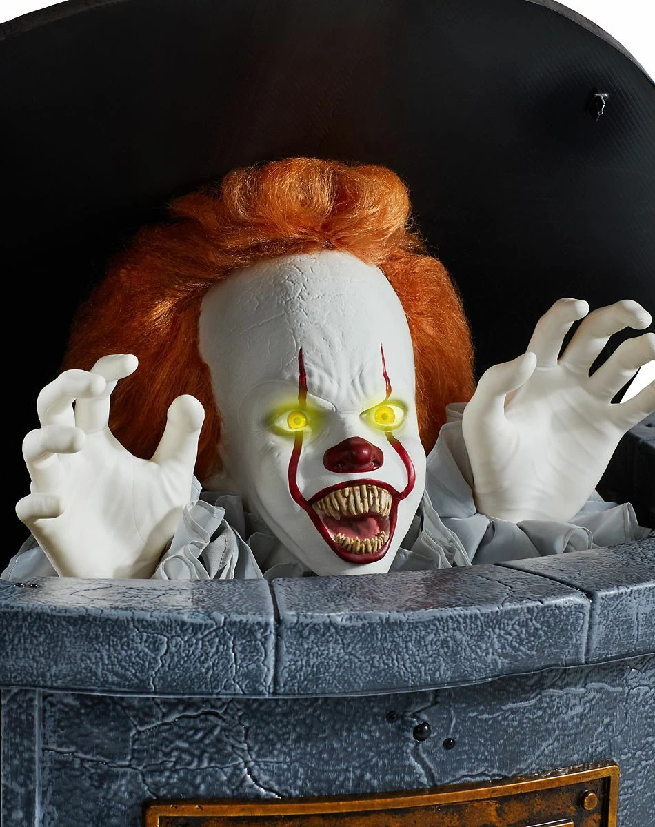 Spirit Halloween 21 Inch Pennywise Sewer Grate Animatronic Decoration - It Chapter Two 3 Spirit Halloween 21 Inch Pennywise Sewer Grate Animatronic Decoration - It Chapter Two - Image 3