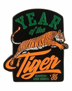 Spirit Halloween Go Tigers Pin and Patch Set - Stranger Things 9 Spirit Halloween Go Tigers Pin and Patch Set - Stranger Things -Halloween ACCESSORIES store 01594829 e
